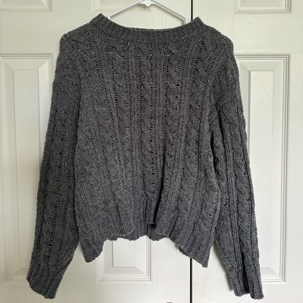 American Eagle Outfitters Gray Crew Neck Sweater